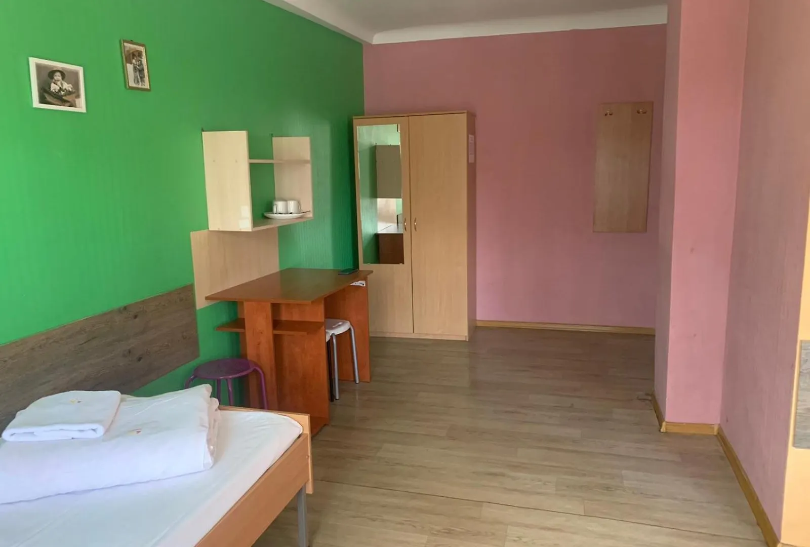 Hostel Podolski Plus Kyiv Ukraine